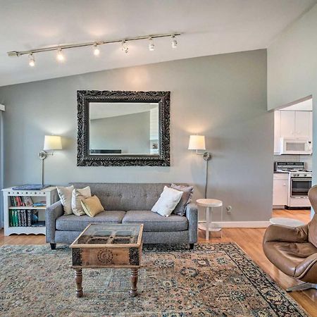 Lakefront Family Retreat With Grill Steps To Beach! Gary Εξωτερικό φωτογραφία