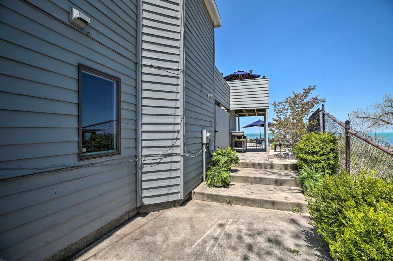 Lakefront Family Retreat With Grill Steps To Beach! Gary Εξωτερικό φωτογραφία